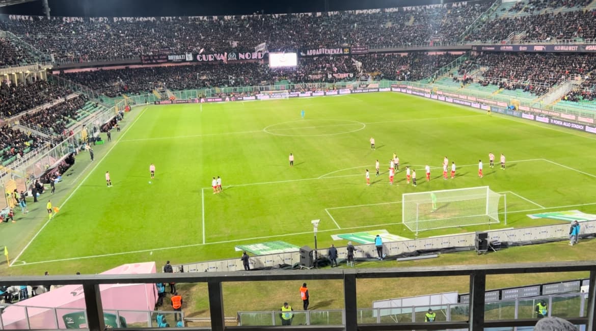Una fase di gioco vista dagli spalti